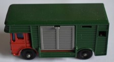 Matchbox No. 17 Horse Box ohne