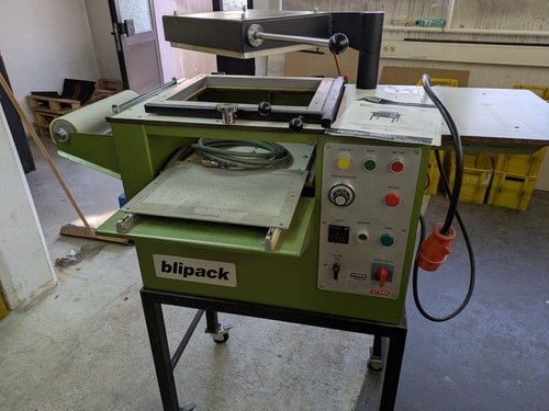 Tiefziehmaschine