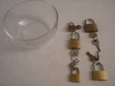 Montessori  Übung Schlösser