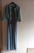 Damenabendkleid mit Jäckchen