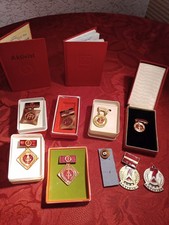 Konvolut DDR Orden Abzeichen,Urkunden mit Mappe