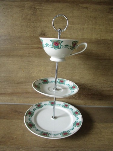 Etagere aus sammeltassen - etagere,