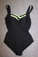 BADEANZUG SCHWIMMANZUG GRÖSSE 40 B SCHWARZ MIT GRÜN SCHAUMSTOFF KÖRBCHEN
