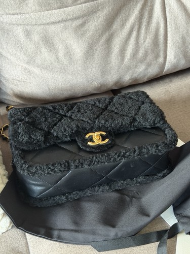 Chanel classic shearling flap - shearling,