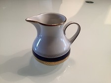 Milchkännchen Winterling Marktleuthen Bavaria weiß mit blau und gold