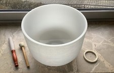 Therapeutische Kristallklangschale 33 CM Note FA sehr guter Zustand