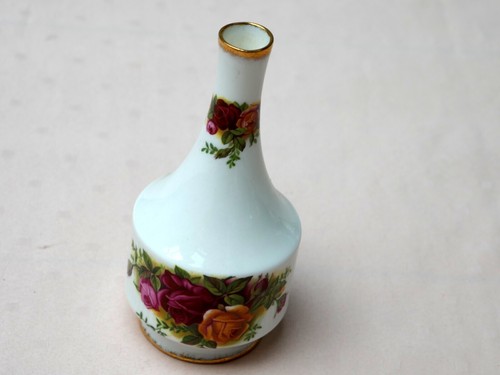 Royal albert old - royal, roses