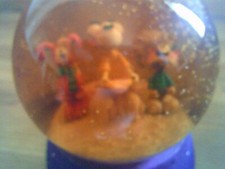 Diddle-Schneekugel - mit braunem Wasser