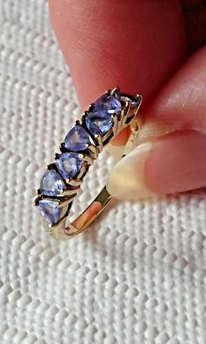 Ring mit tansanit steinen - ring, tansanit-steinen