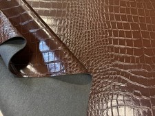 Kunstleder Meterware KROKO MOCCABRAUN METALLIC Krokodil Optik Schwer entflammbar