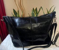 Unisex Reisetasche oder Maxi Damentasche Leder Schwarz