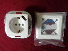 REV/düwi PrimaLuxe weiß 1 Set Schutzkontakt-Steckdose mit USB-Modul + Rahmen, uP