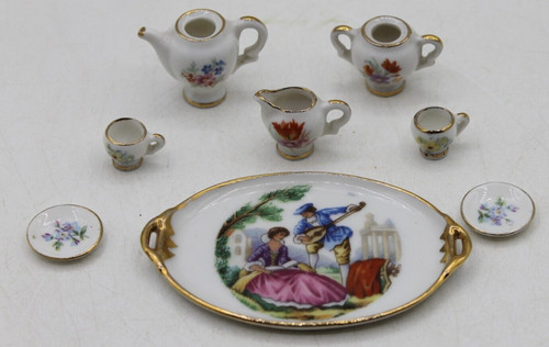 Niedliches altes miniatur - niedliches,
