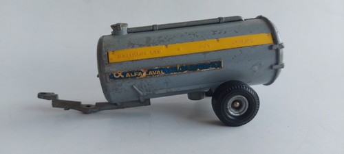 Britains farm - farm,