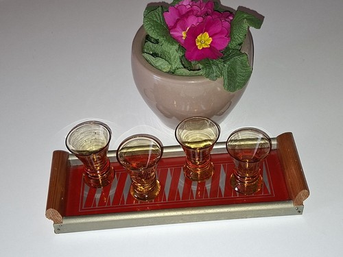 Tablett schnapsgläser - 4,