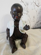 Schönes schwarzes Baby aus