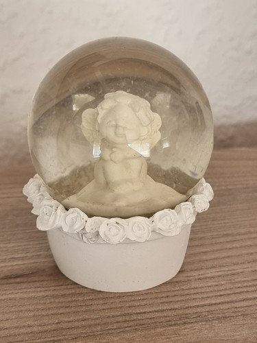 Schneekugel sitzende engel - engel,