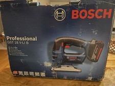 Bosch Professional 18V System Akku Stichsäge GST 18V-LI B (inkl. 2x 4.0Ah Akku