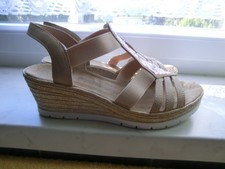 Riker Sandalette Wedges Keilabsatz Riemchen slip on Gummizug Paliettend.  Gr. 37