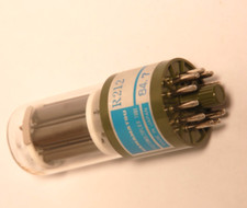 Hamamatsu R 212 Photoröhre Photomultiplier Tube mit Gehäusebuchse ARL