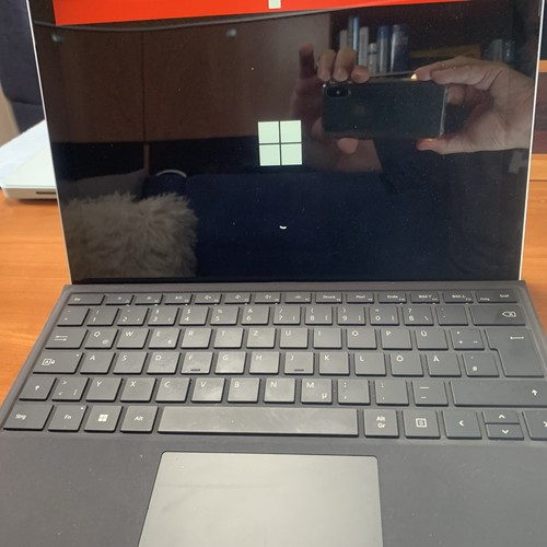 Surface pro 256gb - 6, i5