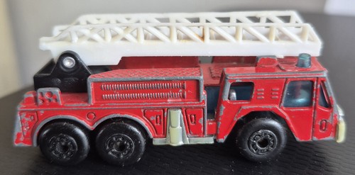 Fire engine feuerwehrauto - fire,