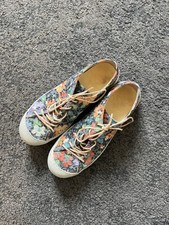 Schuhe gemustert Blumen Damen