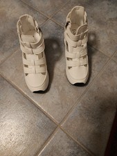 Sommer-Sandalen knöchelhoch