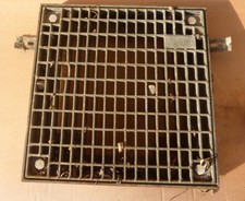 alter Eisen Gitter Standrost Abdeckung Tritt Rost eckig Fußabtreter sehr schwer