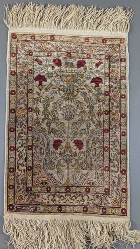 Hereke aus reiner seide - ,