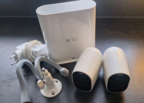 Arlo essential spotlight - arlo,