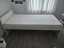 IKEA SLÄKT Bettgestell mit