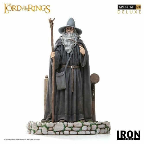 Gandalf the grey statue - gandalf,
