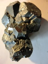 großer, hochglänzender Pyrit aus den alten Minen von Rio Marina auf Elba 5x6 cm