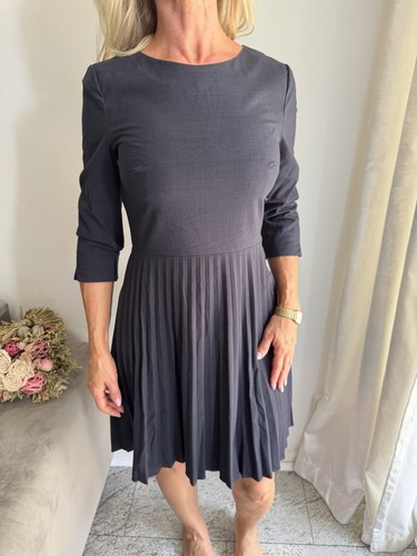 Schönes elegantes damen kleid - schönes,