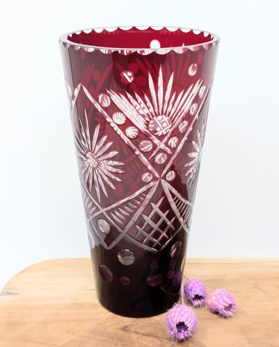 Vintage rubinrote