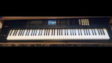 Roland FA-08 Music Workstation
