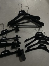 Balenciaga Kleiderbügeln