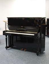 Steinway & Sons Klavier