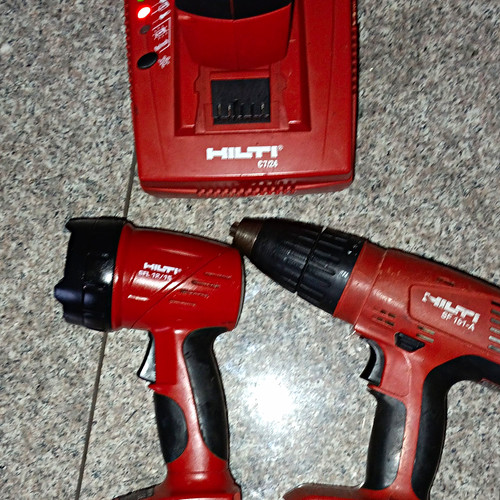 Hilti a - hilti, sf