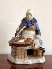 *Rarität*  Fischverkäuferin