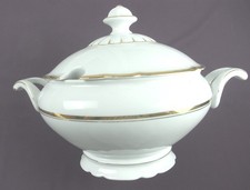 Große Suppenterrine mit