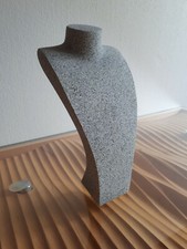 BÜSTE,SCHMUCKBÜSTE,SCHMUCKHALTER, KETTENHALTER, AUFSTELLER, GIPS , Steineffektl.