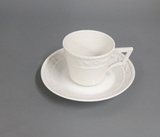 Mokkatasse mit UT TEspresso Tasse KPM Berlin Kurland weiß 