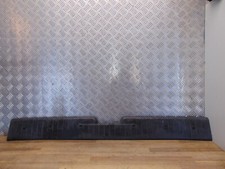 VW T4 Multivan Ladekantenschutz Verkleidung Kofferraum Schlossträger 705863487A