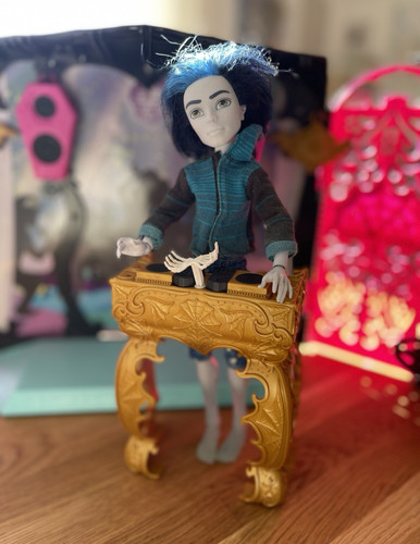 Pult monster high - monster, disco