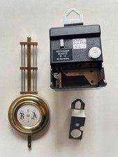 Uhrwerk Quarz mit Pendel