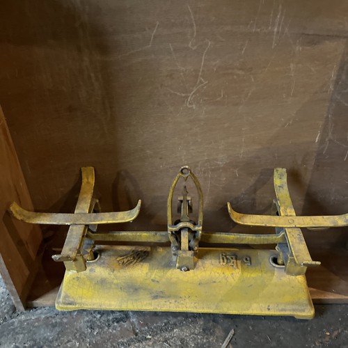 Antike balkenwaage bis 5kg - antike,