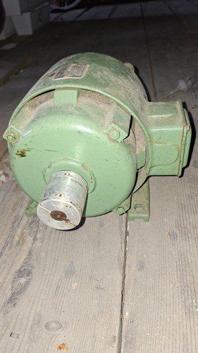 Ddr elektromotor ea324f - ,