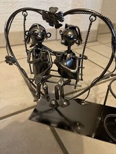 Weinflaschenhalter Metallfigur Liebespaar auf Schaukel